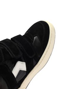 کتونی زنانه چرم مشکی بنددار با لژ بلند دری مد