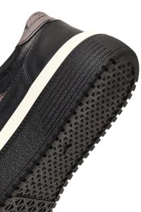 کتونی زنانه چرم مشکی بنددار لژدار دری مد