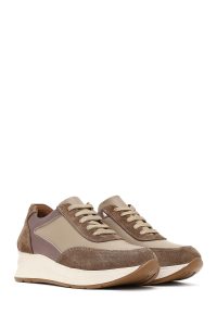 کتونی زنانه چرم ویزون بنددار لژدار دری مد