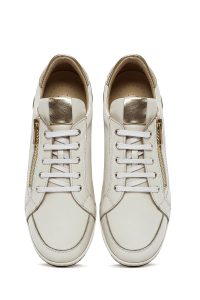 کتونی زنانه چرم کرم بنددار دری مد