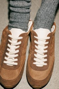 کتونی زنانه چرمی متضاد زارا – ZARA