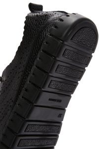 کتونی زنونه چرم طرحدار مشکی بنددار راحتی دری مد