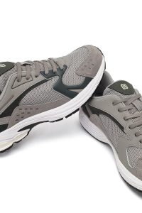 کتونی مردانه طوسی بندی با زیره ضخیم دری مد