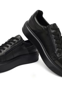 کتونی مردانه مشکی بندی زیره ضخیم چرمی دری مد