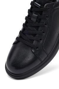 کتونی مردانه مشکی بندی چرمی دری مد