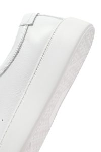 کتونی مردانه چرم سفید بنددار زیره ضخیم دری مد