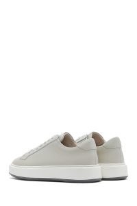 کتونی مردانه چرم سفید بنددار زیره ضخیم دری مد