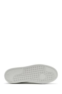 کتونی مردانه چرم سفید بنددار زیره ضخیم دری مد