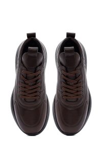 کتونی مردانه چرم قهوه‌ای بنددار دری مد