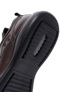 کتونی مردانه چرم قهوه‌ای بنددار دری مد