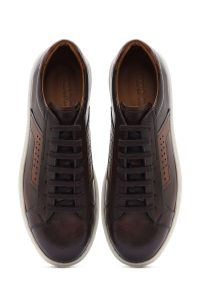 کتونی مردانه چرم قهوه‌ای بنددار دری مد