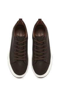 کتونی مردانه چرم قهوه‌ای بنددار زیره ضخیم دری مد