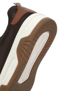 کتونی مردانه چرم قهوه‌ای بنددار زیره ضخیم دری مد