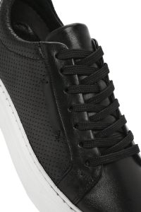 کتونی مردانه چرم مشکی بنددار دری مد