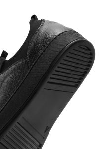 کتونی مردانه چرم مشکی بنددار دری مد