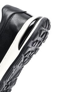 کتونی مردانه چرم مشکی بنددار زیره ضخیم دری مد