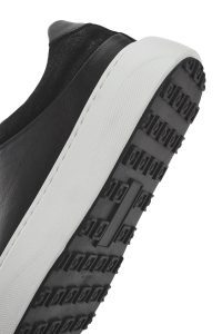 کتونی مردانه چرم مشکی بنددار زیره ضخیم دری مد