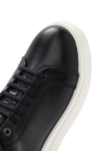 کتونی مردانه چرم مشکی بنددار زیره ضخیم دری مد