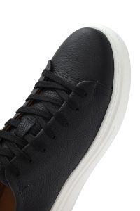 کتونی مردانه چرم مشکی بنددار زیره ضخیم دری مد