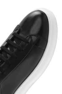 کتونی مردانه چرم مشکی بنددار زیره ضخیم دری مد