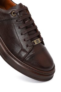 کتونی مردانه چرمی قهوه‌ای بندی دری مد