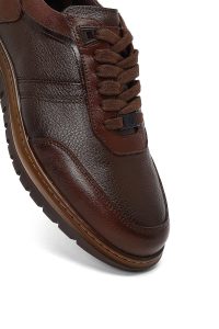 کتونی مردانه چرمی قهوه‌ای بندی دری مد