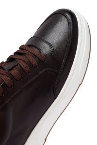 کتونی مردانه چرمی قهوه‌ای بندی زیره ضخیم دری مد