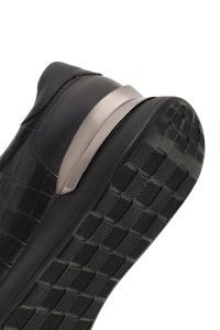 کتونی مردانه چرمی مشکی بندی با زیره ضخیم دری مد