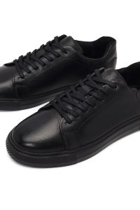 کتونی مردانه چرمی مشکی بندی دری مد