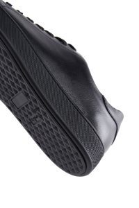 کتونی مردانه چرمی مشکی بندی دری‌مد