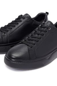 کتونی مردانه چرمی مشکی بندی زیره ضخیم دری‌مد