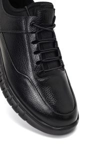 کتونی مردانه چرمی مشکی بندی کژوال با زیره ضخیم دری مد