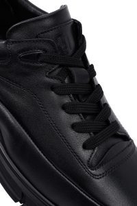 کتونی مردانه چرمی مشکی بندی کژوال دری‌مد