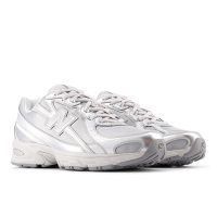 کتونی نیو بالانس New Balance 740 اورجینال