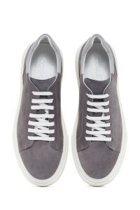 کتونی چرمی جیر با کفی ضخیم خاکستری دری مد