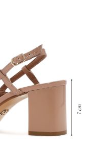 کفش زنانه بژ چرم پاشنه‌ضخیم پشت باز دری مد