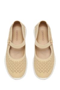 کفش زنانه جیر بژ طرح‌دار سگک‌دار راحتی دری مد