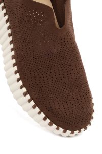 کفش زنانه جیر قهوه‌ای طرح‌دار لژدار راحتی دری مد