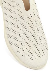 کفش زنانه جیر کرم راحتی دری مد