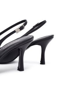 کفش زنانه مشکی پشت‌باز پاشنه‌نازک دری مد