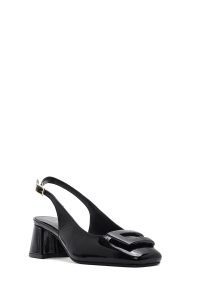 کفش زنانه مشکی چرم ورنی بنددار پاشنه‌ضخیم کوتاه پشت باز دری مد