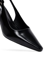 کفش زنانه مشکی چرم پاشنه نازک کوتاه پشت باز دری مد