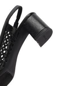 کفش زنانه مشکی چرم پاشنه‌ضخیم کوتاه پشت باز دری مد