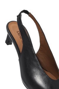 کفش زنانه مشکی چرم کش‌دار پشت باز پاشنه‌کوتاه دری مد