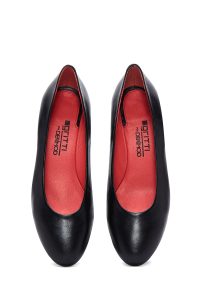 کفش زنانه مشکی کوتاه پاشنه‌بلند ضخیم دری مد Gritti