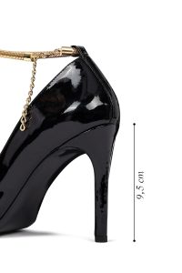 کفش زنانه ورنی مشکی پاشنه‌نازک استیلتو مچی سگک‌دار دری مد