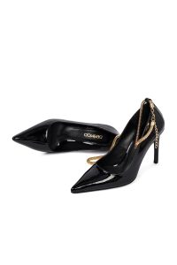 کفش زنانه ورنی مشکی پاشنه‌نازک استیلتو مچی سگک‌دار دری مد