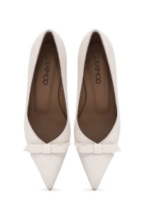 کفش زنانه پاشنه‌کوتاه نازک چرم کرم دری مد