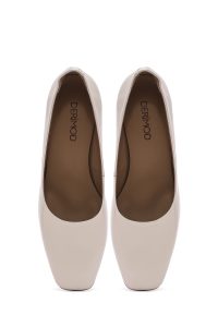 کفش زنانه پاشنه‌کوتاه ورنی بژ دری مد