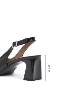 کفش زنانه پشت باز بنددار پاشنه‌دار ورنی مشکی دری مد